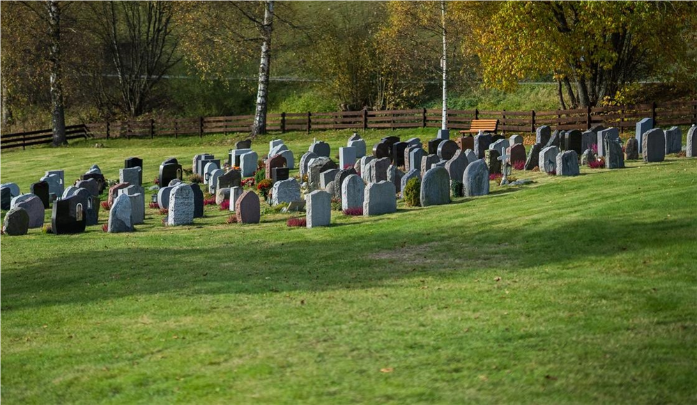 Kirkegård - Foto Torstein Kiserud